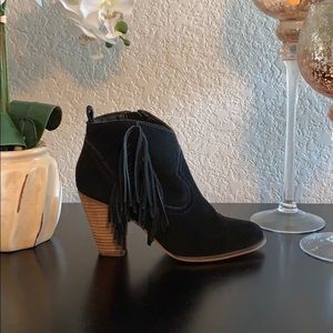 Steve Madden black suede booties